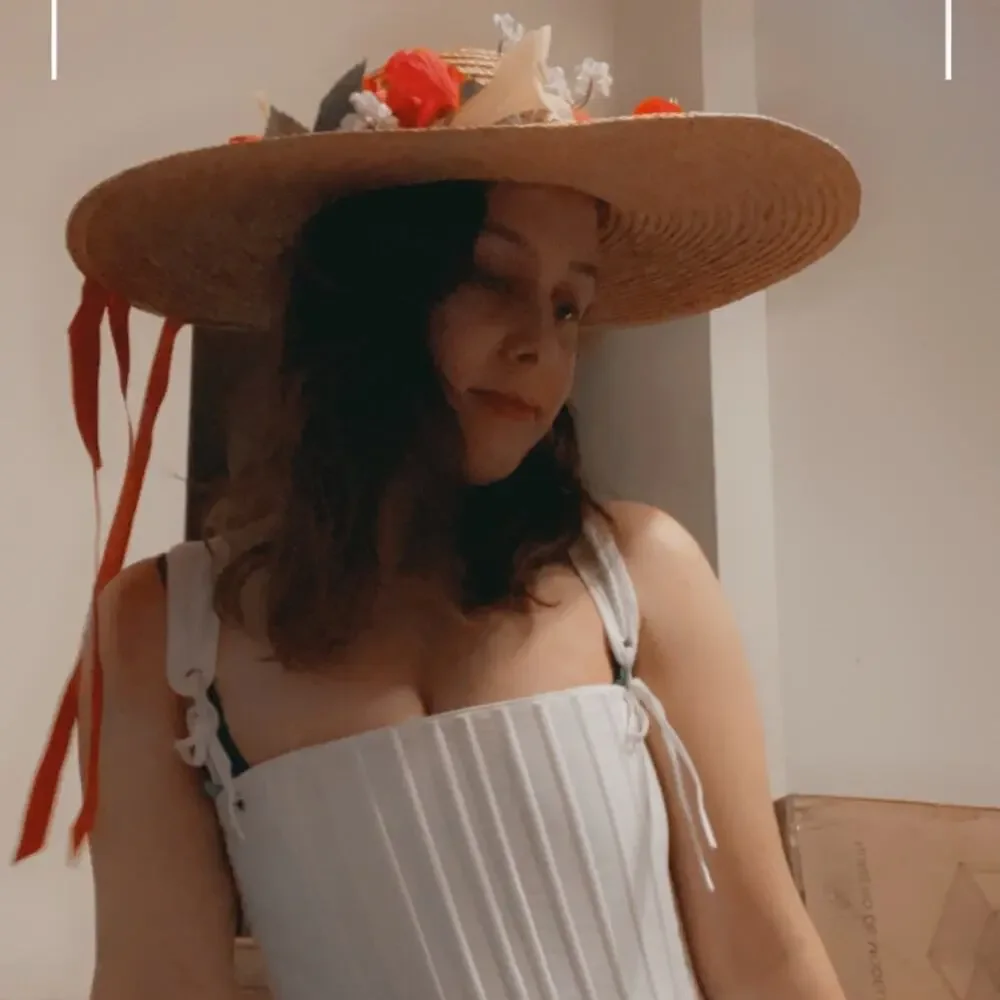 Floral Cottagecore straw hat wide brim - Picture 3 of 7